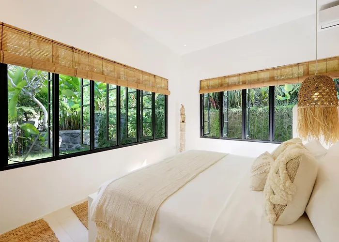 Tropical Habitat Bali Villa Amed