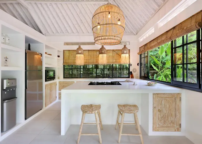 Tropical Habitat Bali Villa Amed